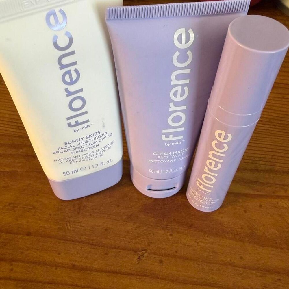 Florence by Mills skincare set